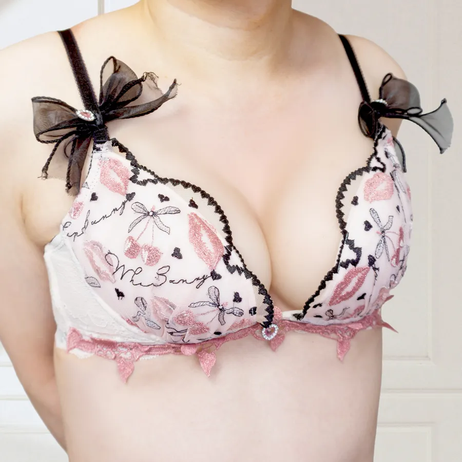 WhipBunny ダズリンルージュチェリーブラのレビュー投稿